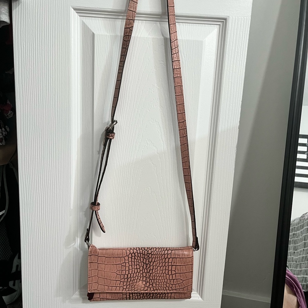 FreeBird Clutch Lola in Pink Croco